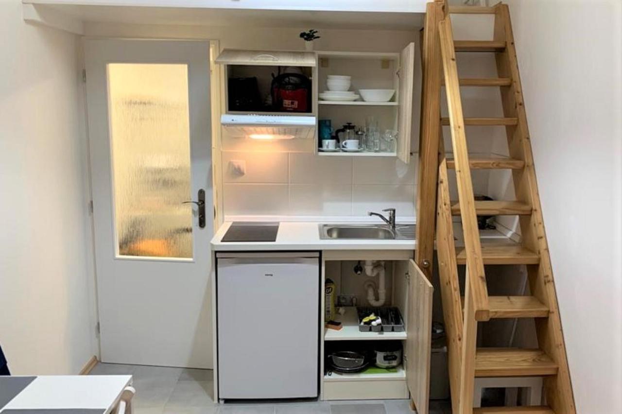 Side Street Apartments Прага Экстерьер фото